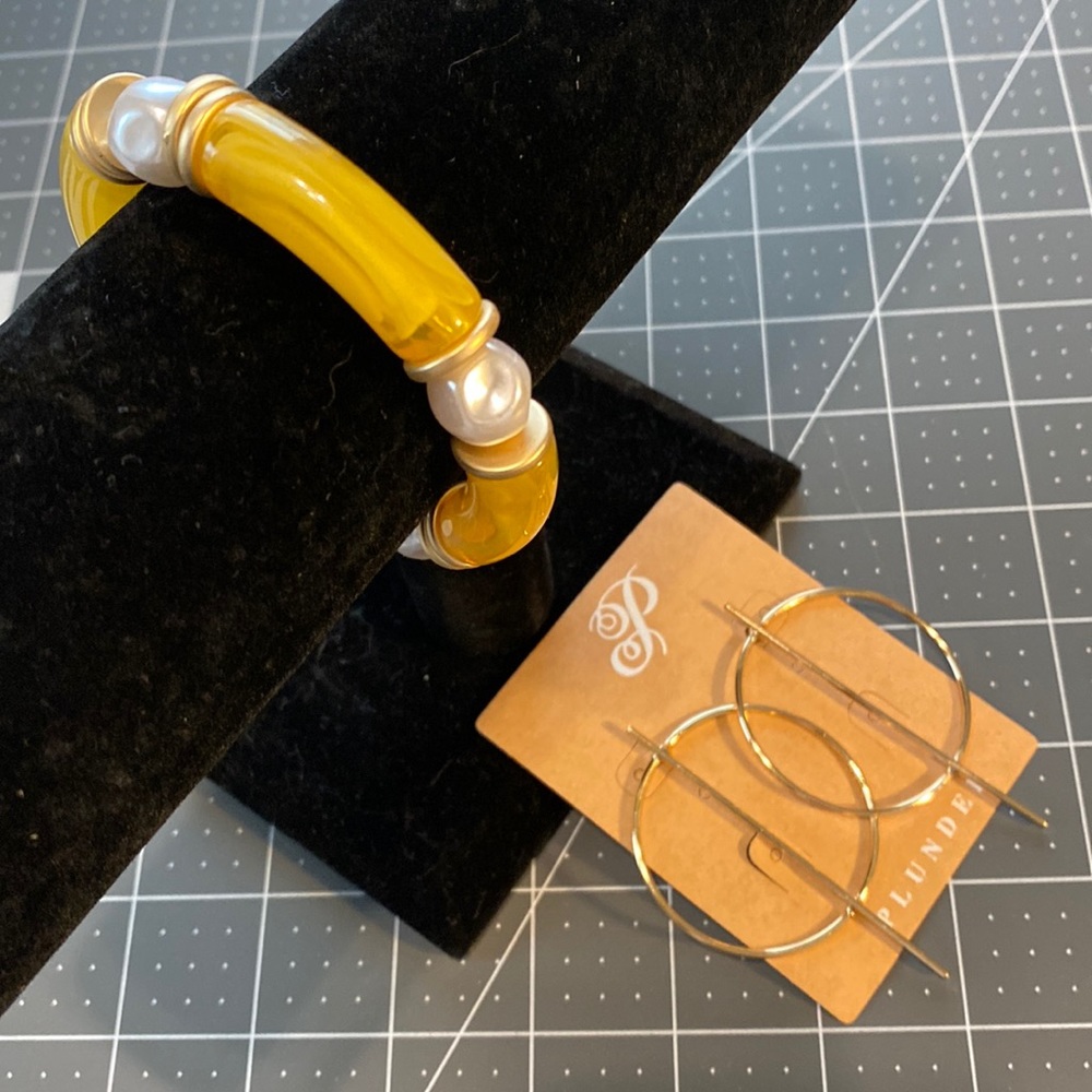 New Gold Pearl Stretch Bangle Bracelet and Adelaide Earrings set #35